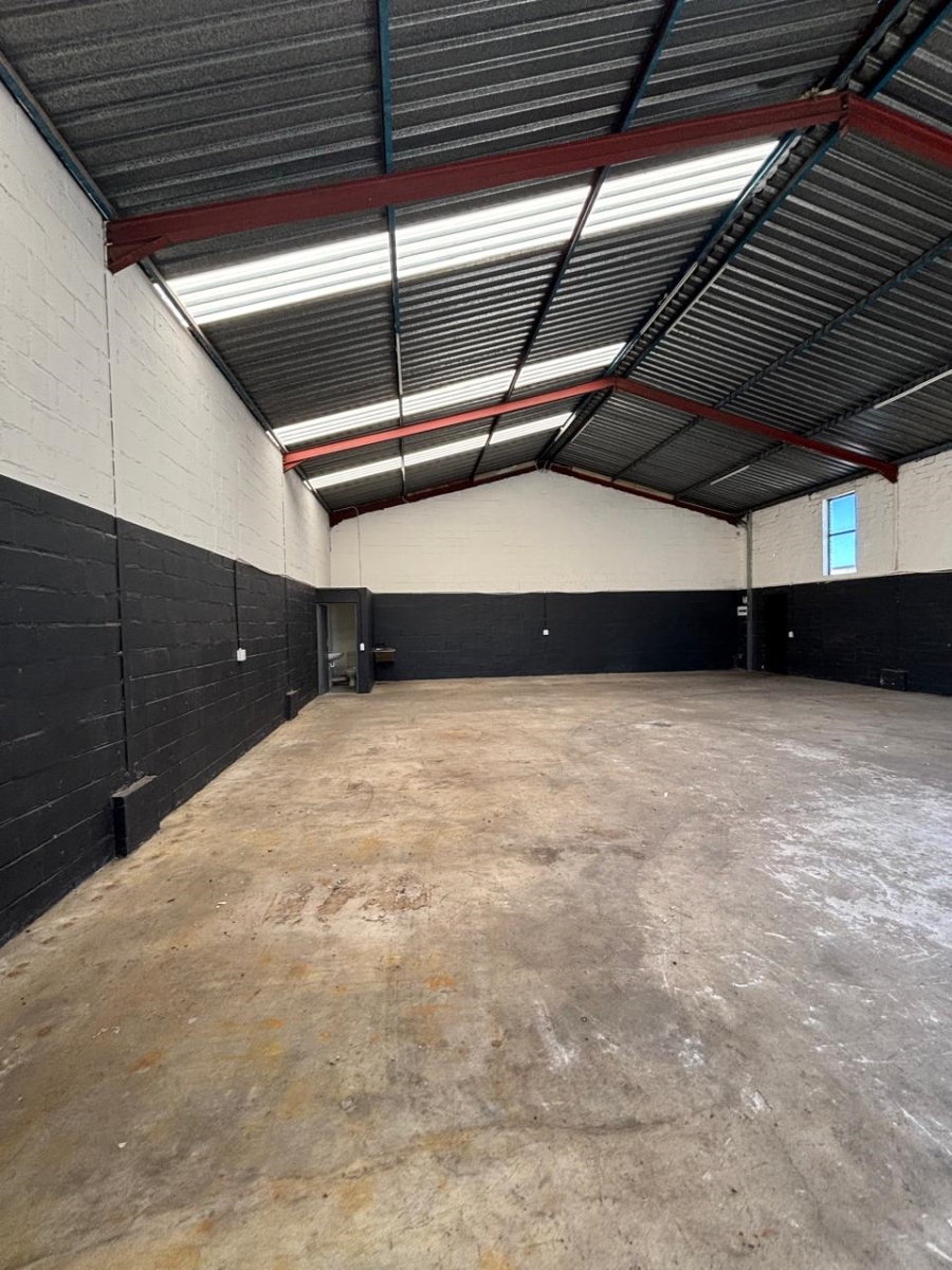 To Let commercial Property for Rent in Peerless Park Western Cape